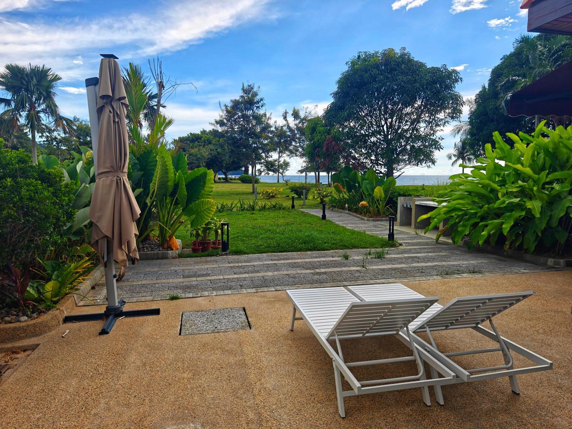 Sabah Beach Villas & Suites Kota Kinabalu Exterior photo